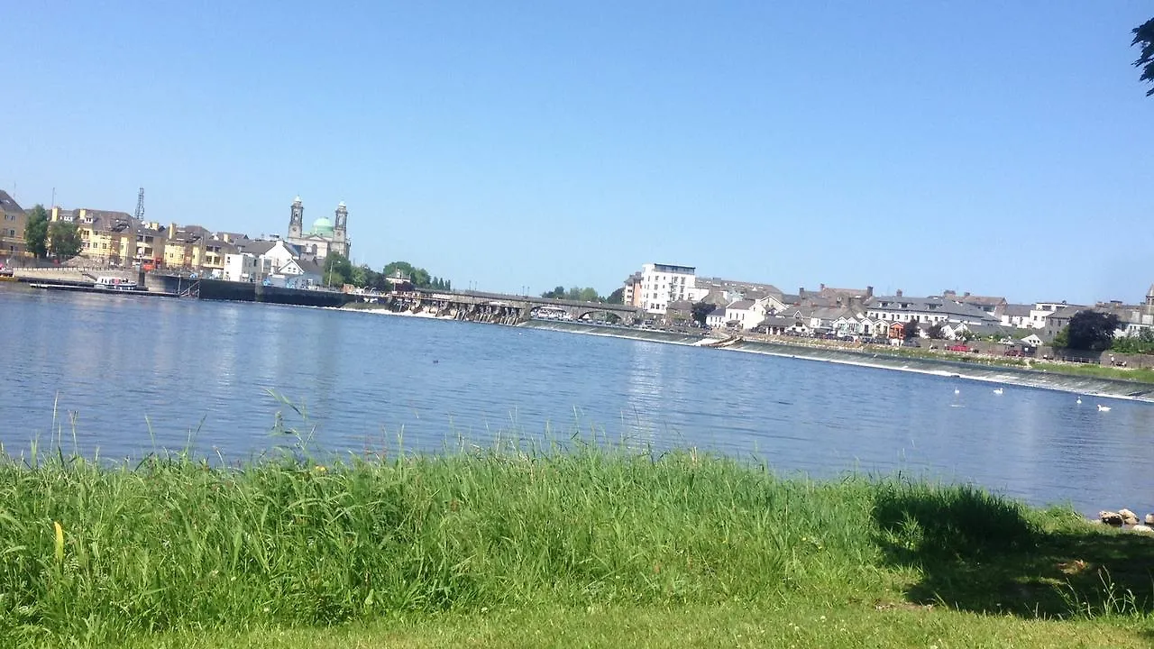 Acara House B&B Dublin 3*,